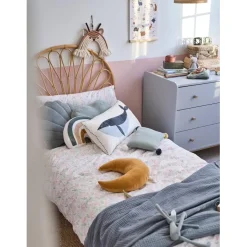 Tête de lit en rotin design intemporel des finitions soignées