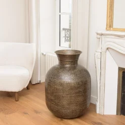 Vase alu couleur laiton noir antique effet martelé HONORE