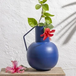 Vase contemporain en métal BELLEZZA bleue